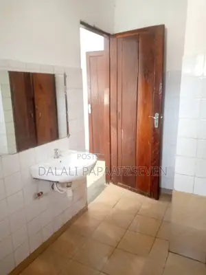 4bdrm House in Dalalipapaatzseven, Kijitonyama for rent