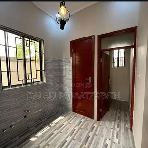 3bdrm House in Dalalipapaatzseven, Bunju for sale