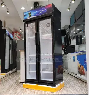 Homebase Showcase Fridge 560L