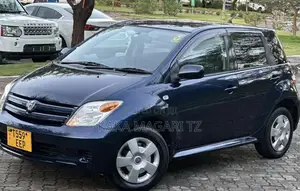 Toyota IST 2006 Blue
