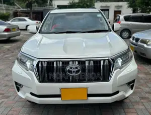Toyota Land Cruiser Prado 2.8 2020 White