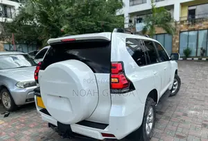 Toyota Land Cruiser Prado 2.8 2020 White