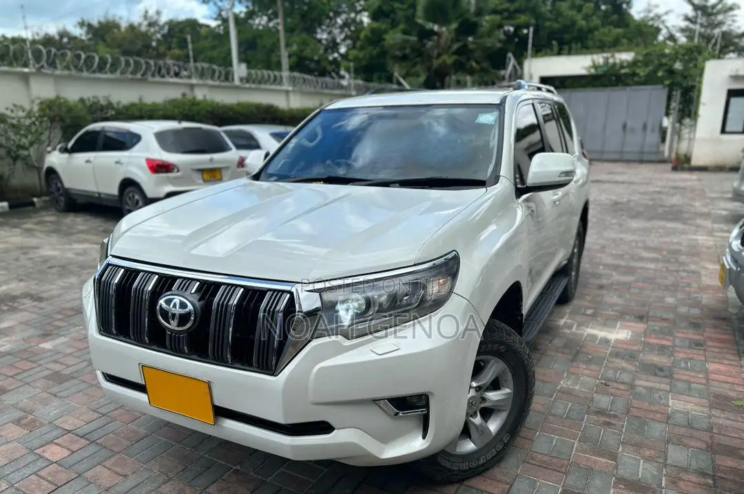 Toyota Land Cruiser Prado 2.8 2020 White