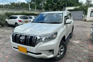 Toyota Land Cruiser Prado 2.8 2020 White