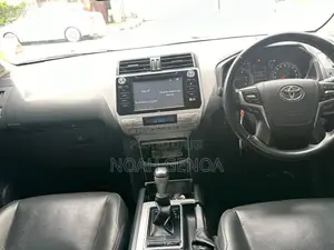 Toyota Land Cruiser Prado 2.8 2020 White