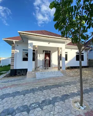 3bdrm Apartment in Dalalipapaatzseven, Kinondoni for rent