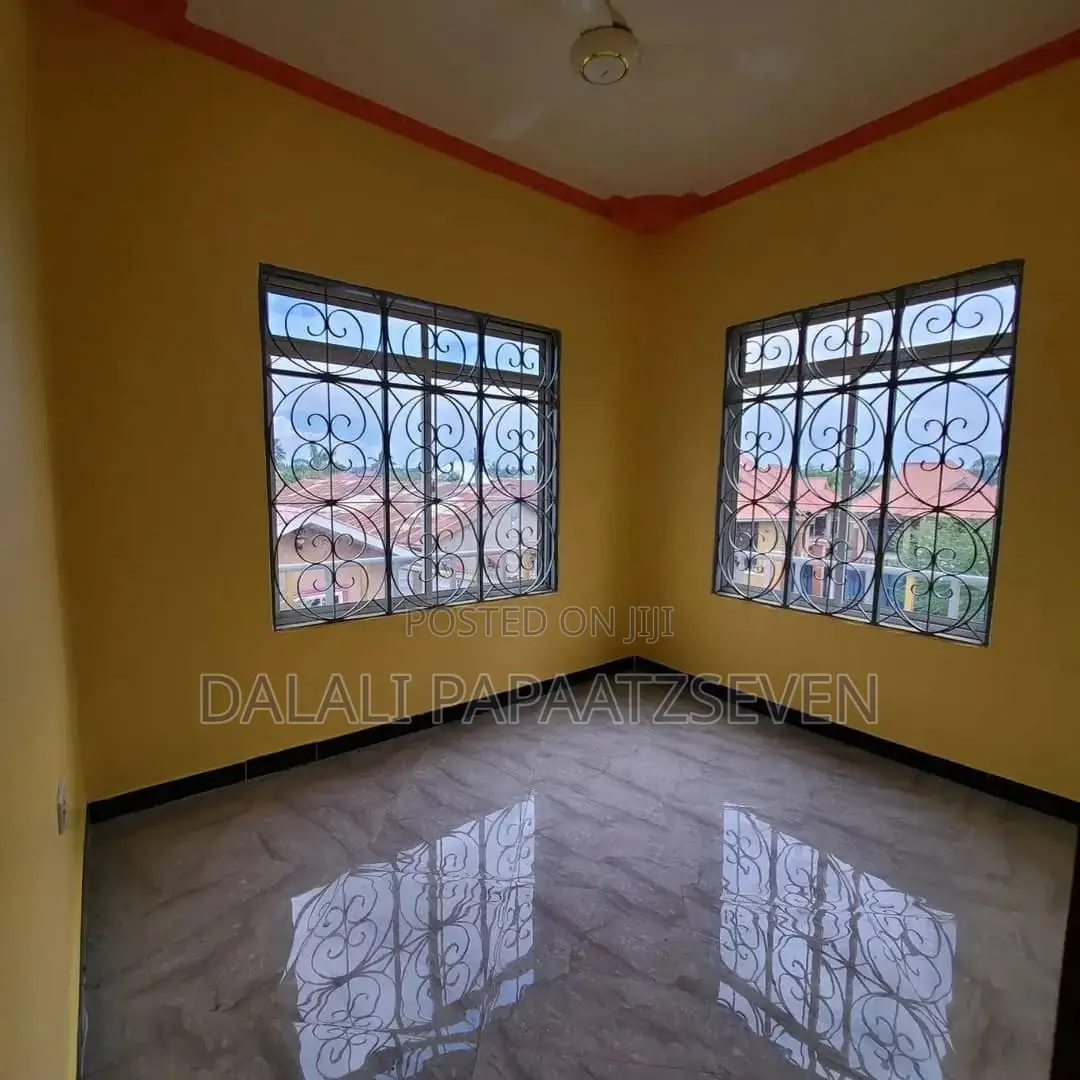 3bdrm Apartment in Dalalipapaatzseven, Tabata for rent