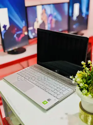 Laptop HP Pavilion 15 8GB Intel Core I5 SSHD (Hybrid) 256GB