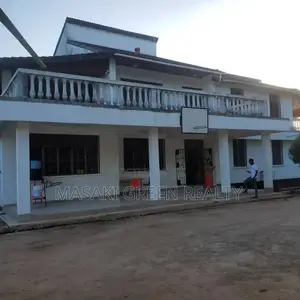 7bdrm House in Bahari Beach, Kinondoni for sale