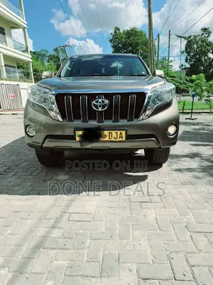 Toyota Land Cruiser Prado 2012 Gold