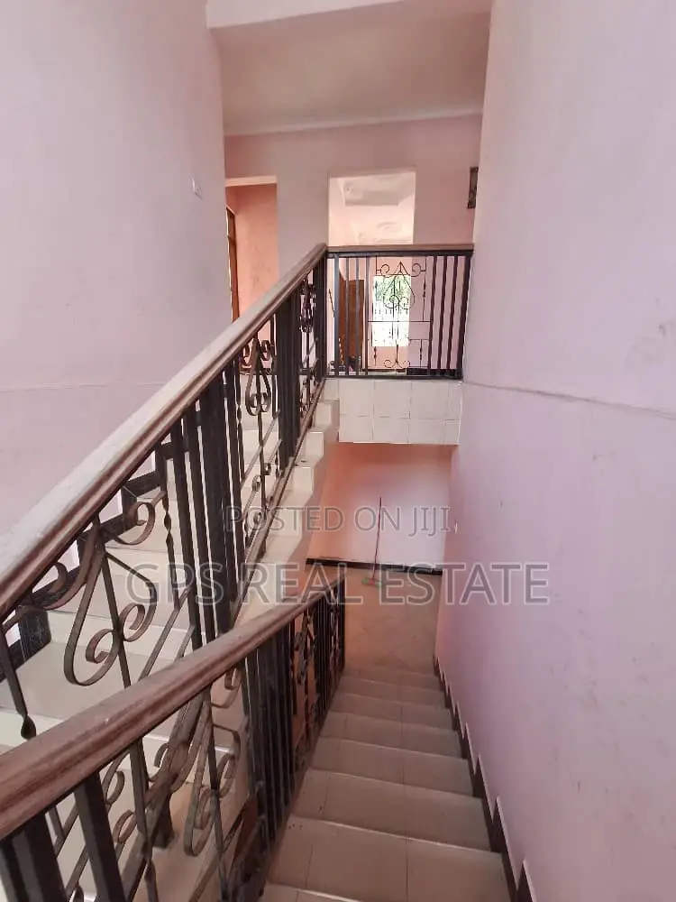 6bdrm House in Kinyerez Kibaga B, Kinondoni for sale