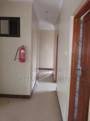 Gesti Ya Vyumba 8 Self Inapangishwa Lak 6 Kwa Mwezi.