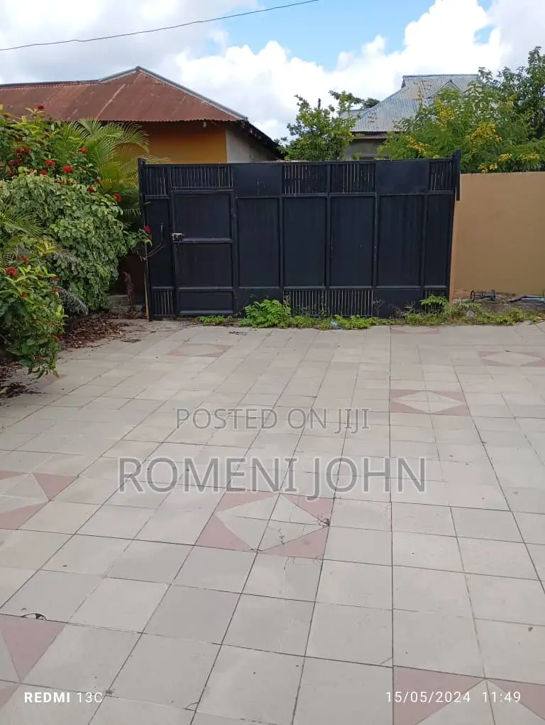 8bdrm House in Tanzania Dsm Kitunda, Ilala for rent