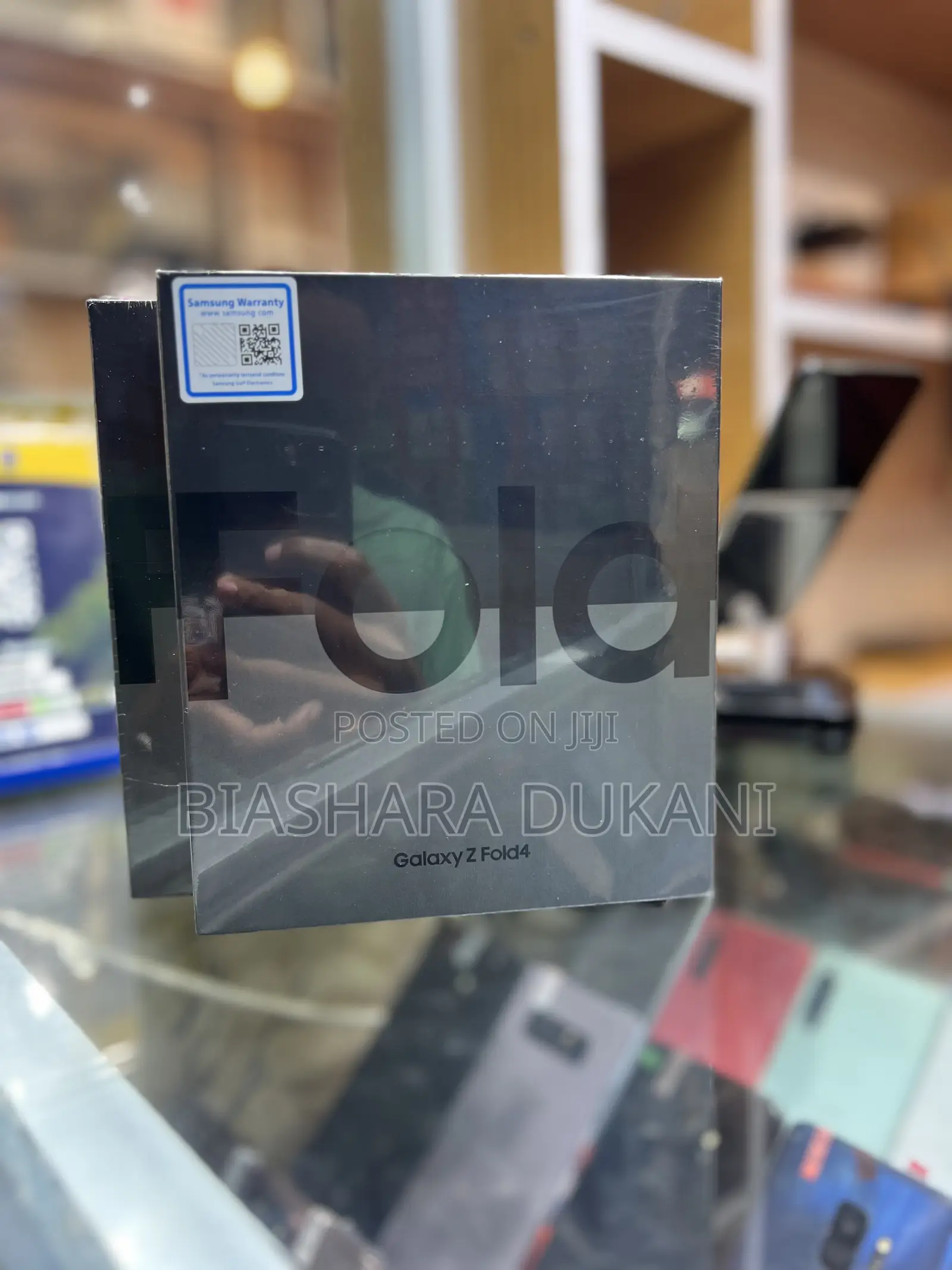 New Samsung Galaxy Z Fold4 256 GB Black