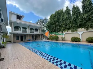 Furnished 4bdrm Villa in Oyster Bay for rent