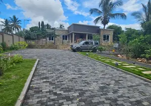 3bdrm House in Madale Mivumoni, Kunduchi for sale