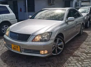 Toyota Crown Royale 2005 Silver