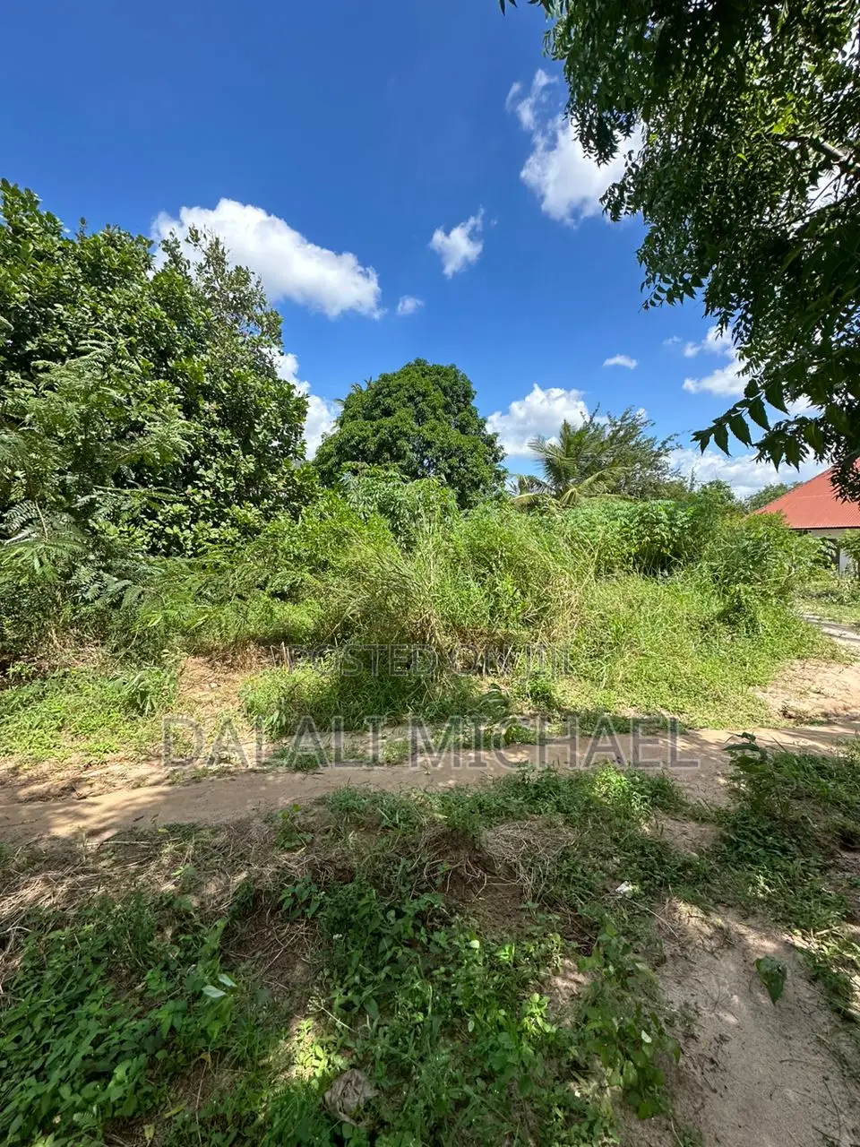 Plot for Sale Madale