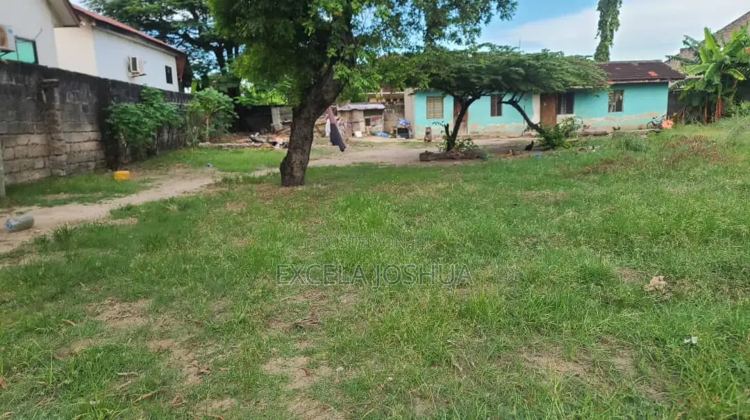 Eneo Linatazama Main Road Linauzwa Magomeni Mataa