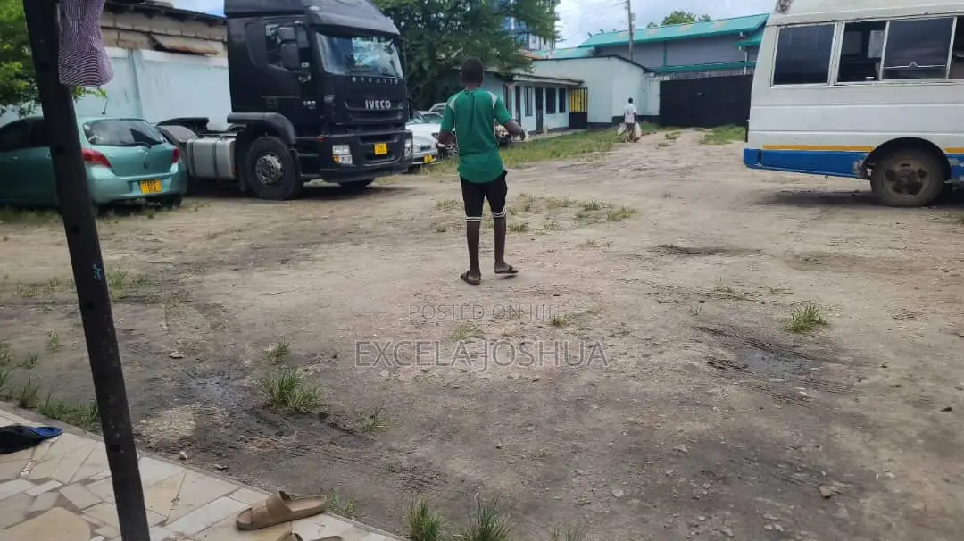 Eneo Linatazama Main Road Linauzwa Magomeni Mataa