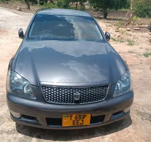 Toyota Crown 2009 Gray