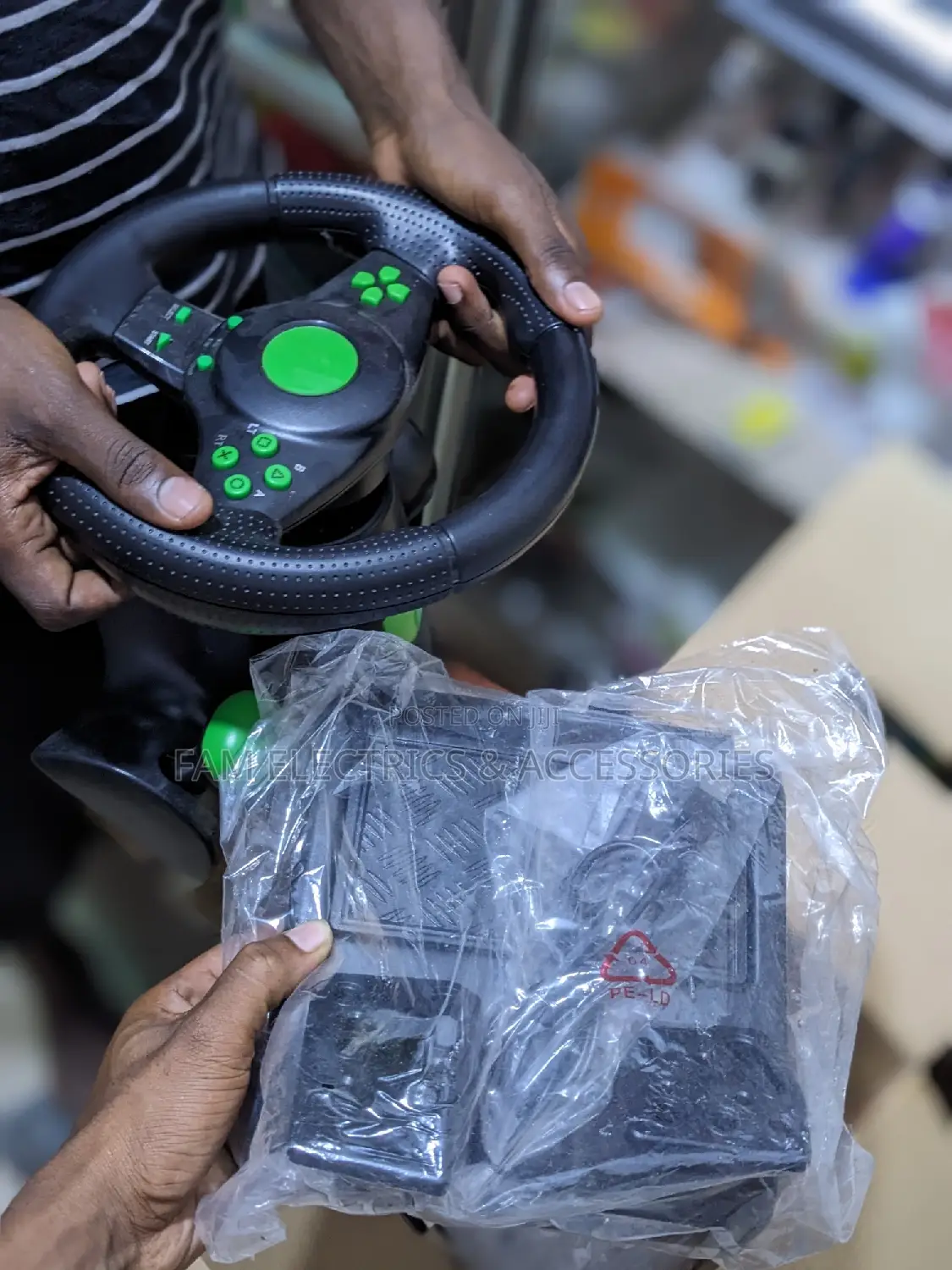 Vibrating Steering Wheel Console