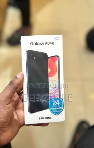 New Samsung Galaxy A04e 32 GB Black