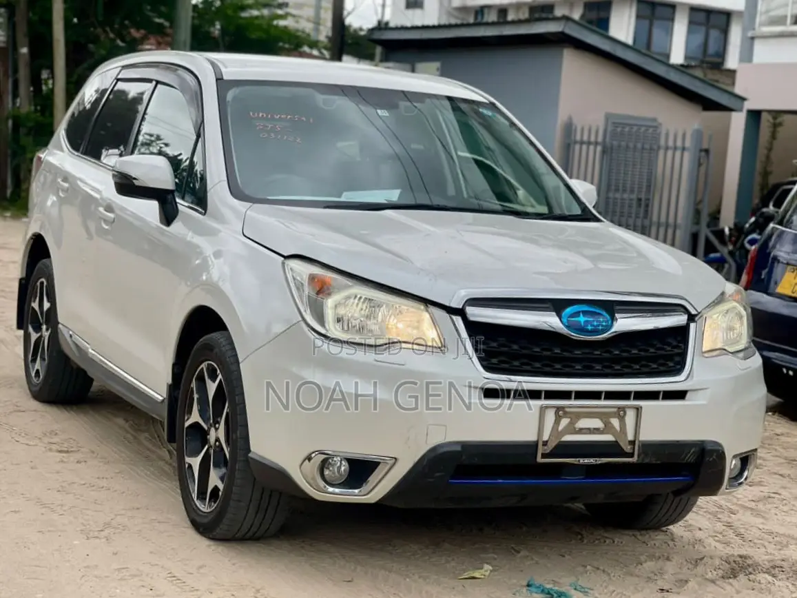 Subaru Forester 2013 White