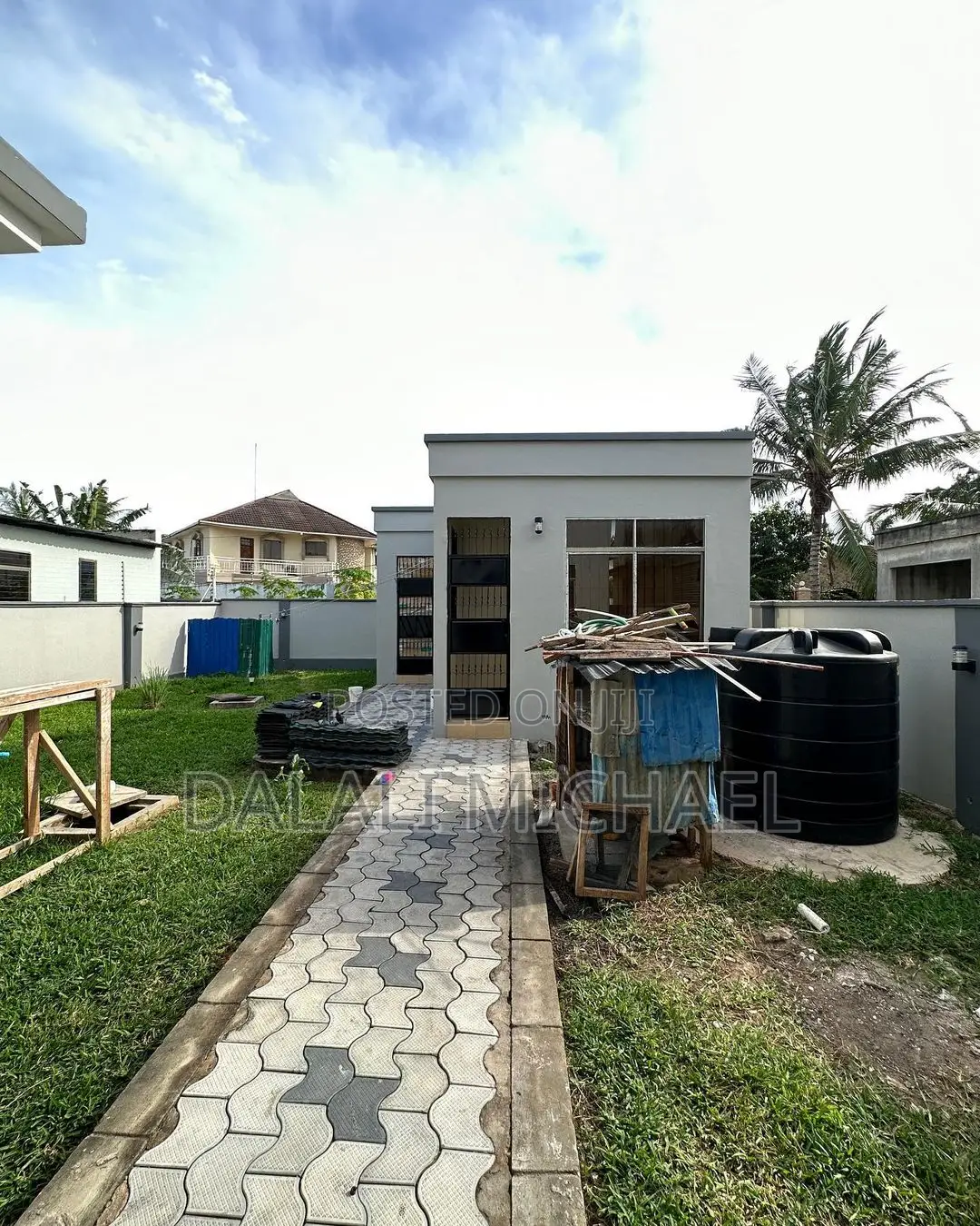 4bdrm House in Mbezibeach for sale