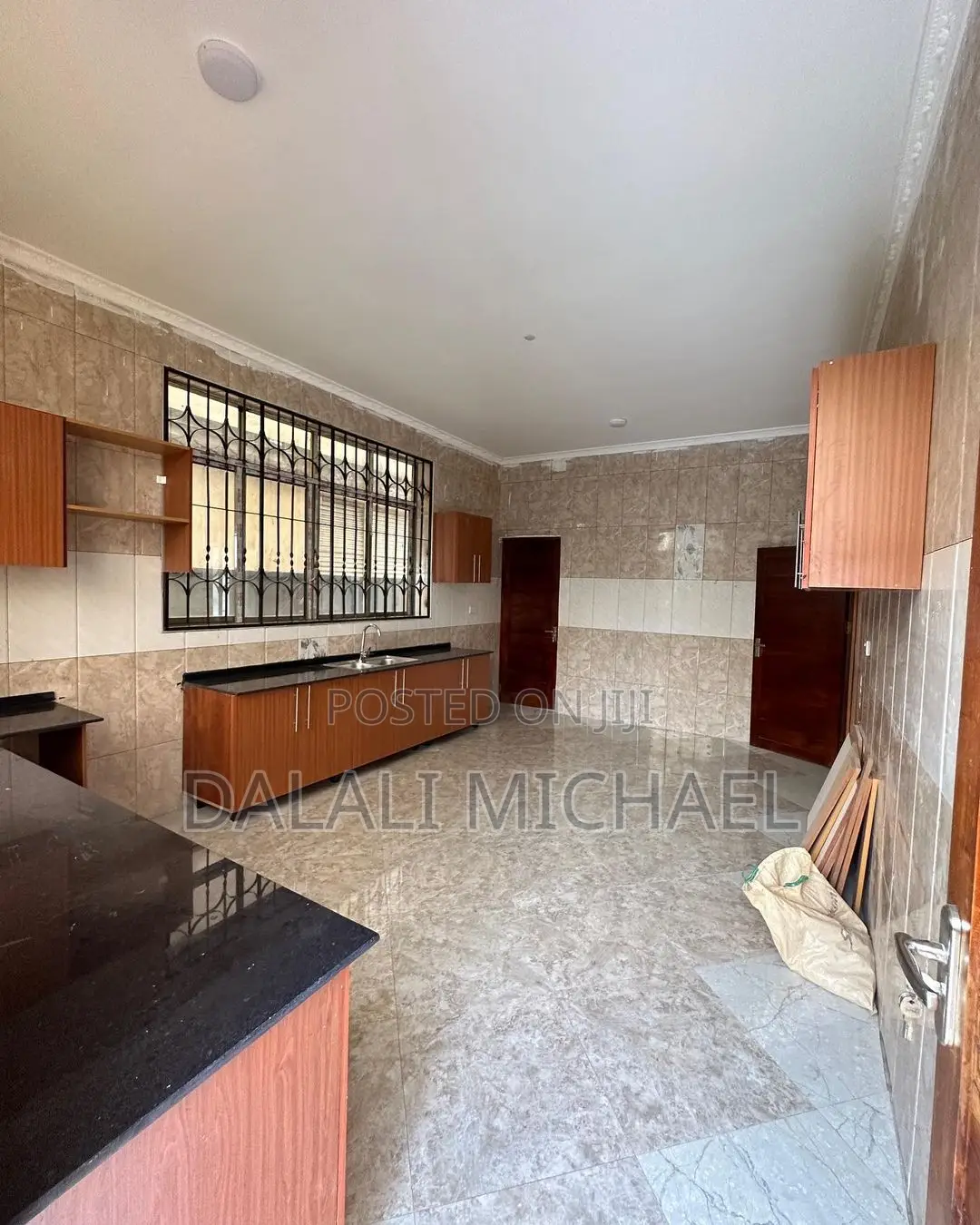 4bdrm House in Mbezibeach for sale