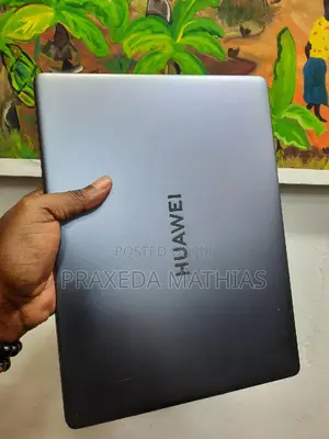 Laptop Huawei MateBook 13 WRT-W29E 16GB Intel Core I5 SSD 512GB