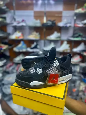 Air Jordan 4