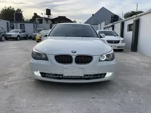 BMW 530i 2010 White