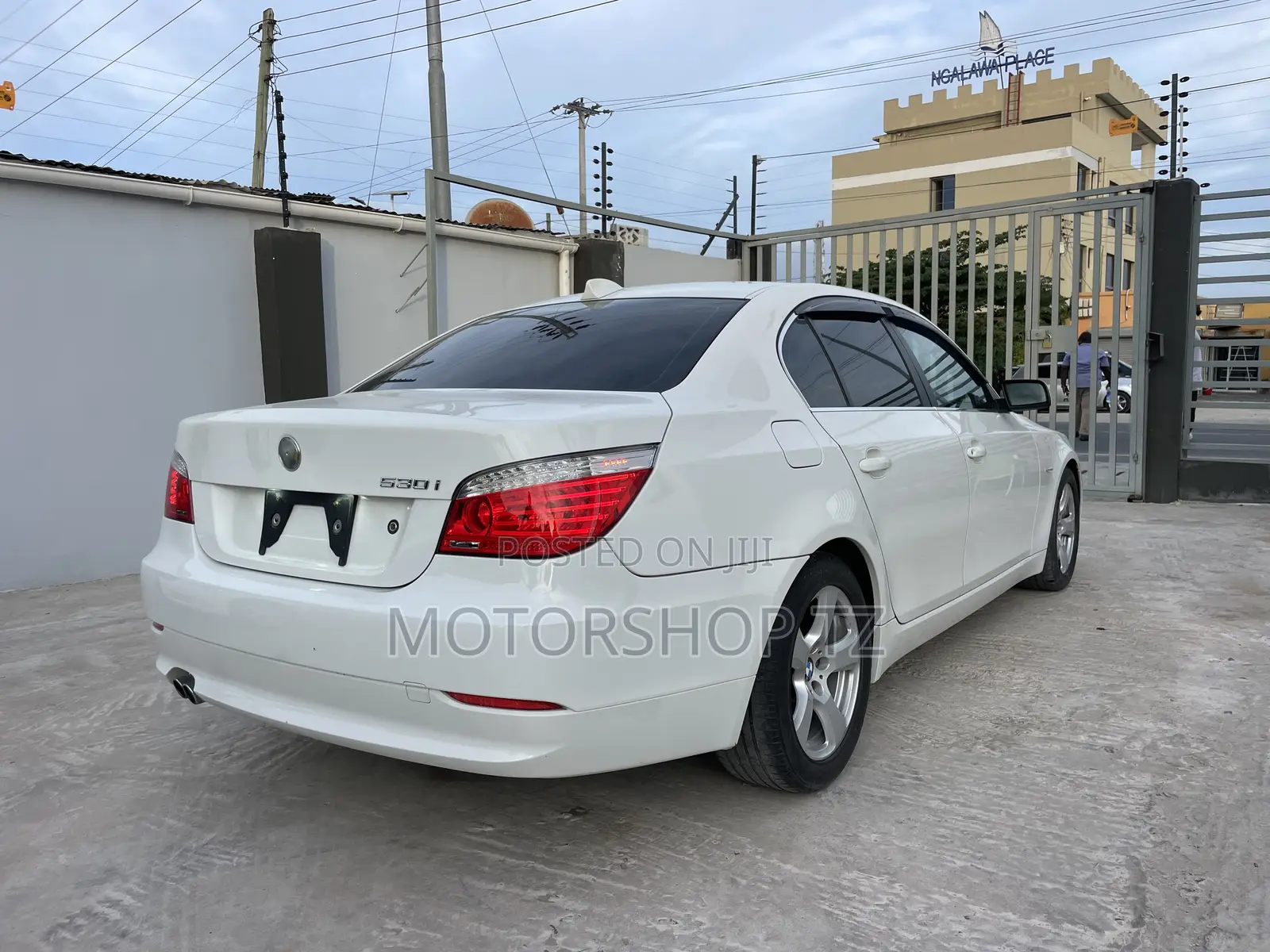 BMW 530i 2010 White