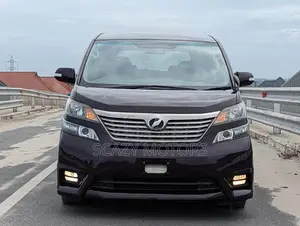 Toyota Vellfire 2011