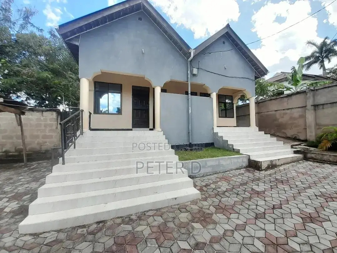 2bdrm Apartment in Kimara for rent