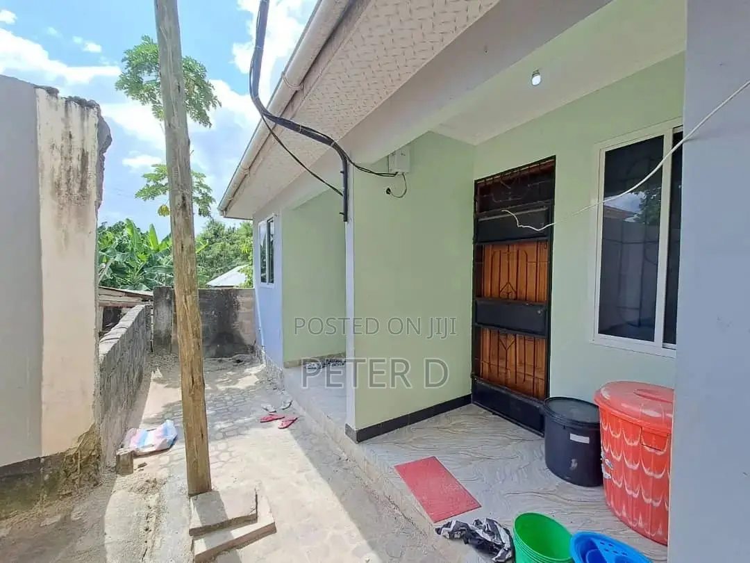 1bdrm Apartment in Kimara for rent