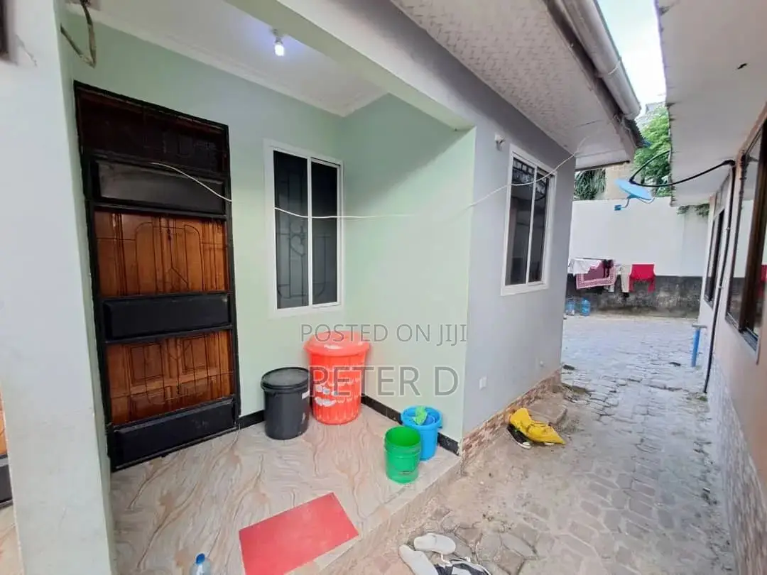 1bdrm Apartment in Kimara for rent