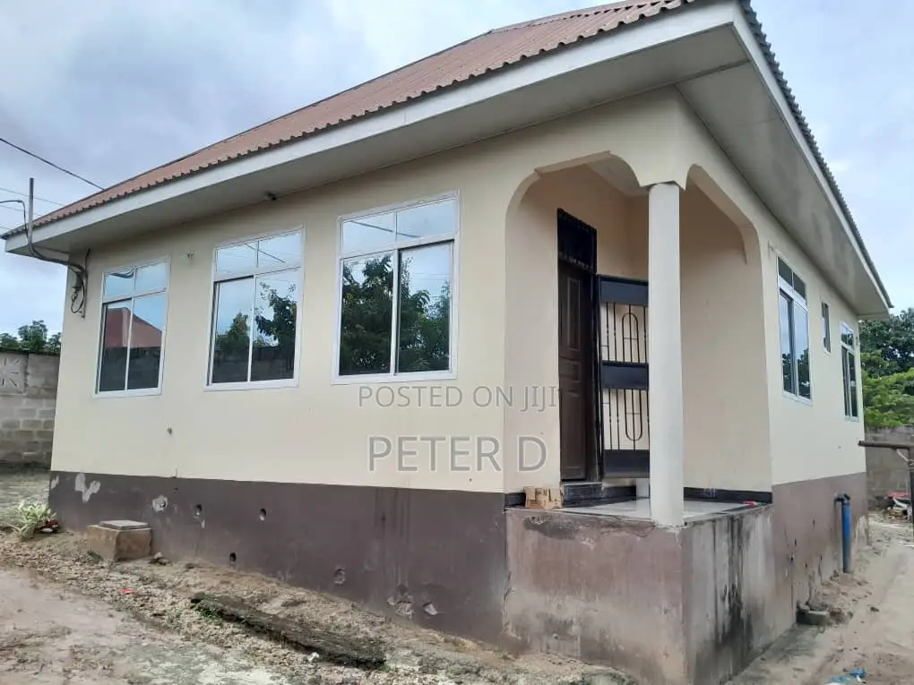3bdrm House in Kinyerezi, Tabata for sale