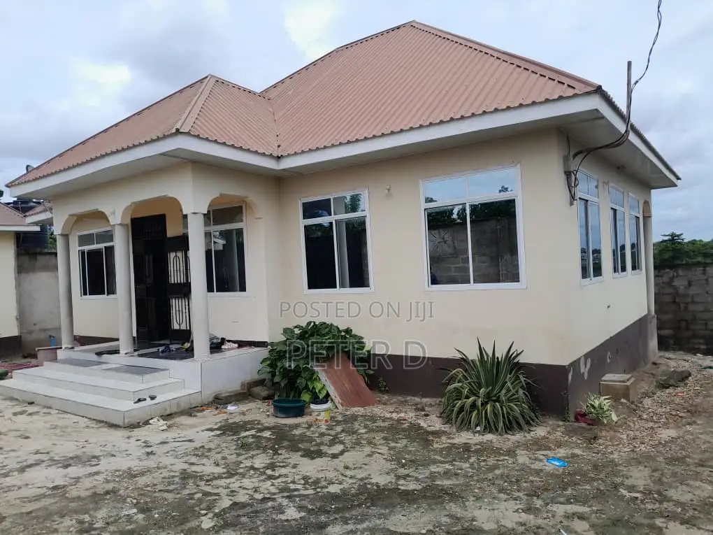 3bdrm House in Kinyerezi, Tabata for sale