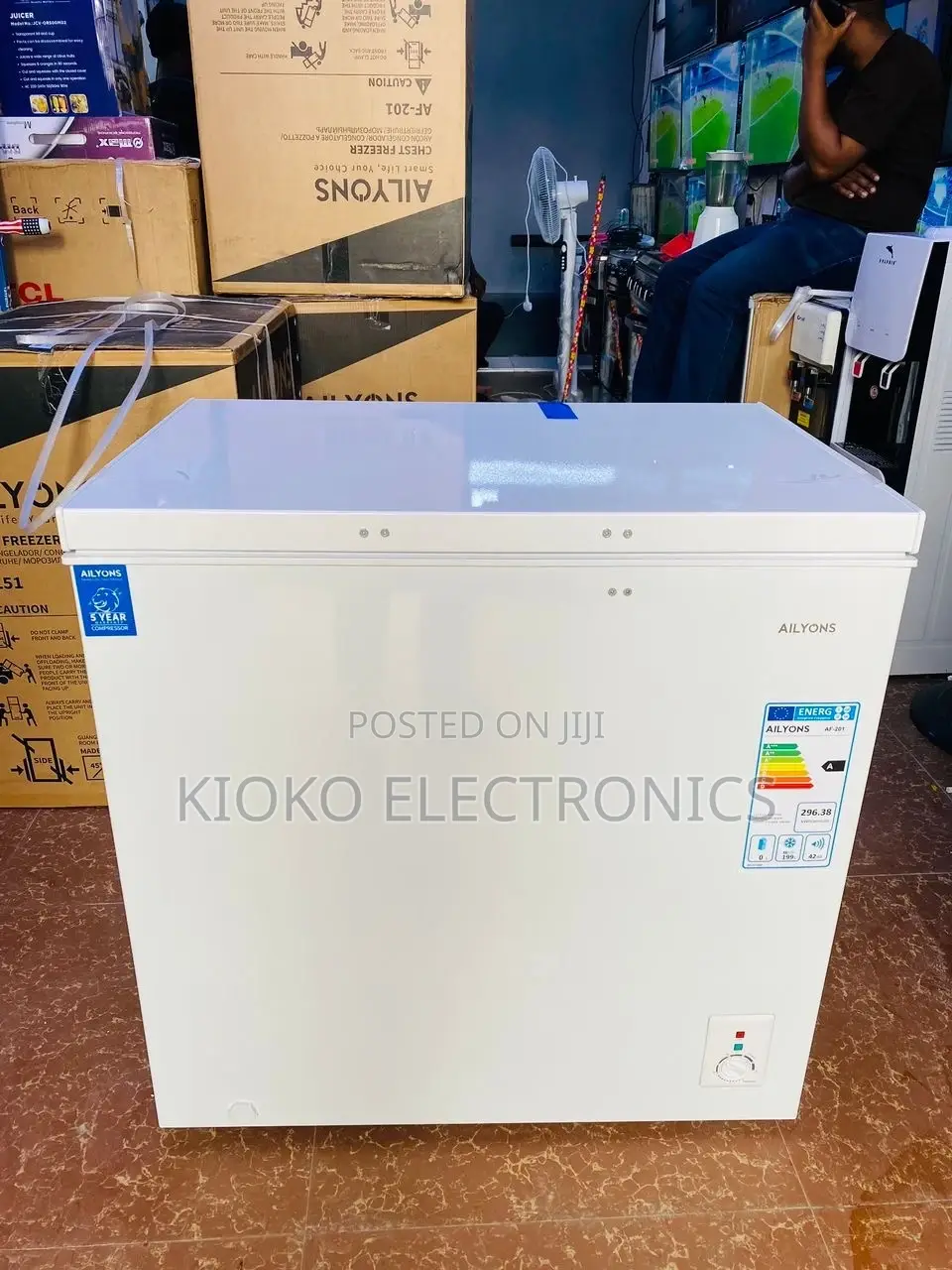 *100liters Ailyons Freezer