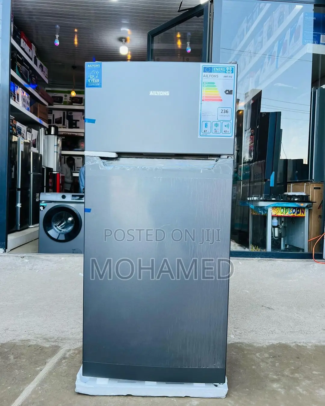 Ailyons Fridge/Friji 125l