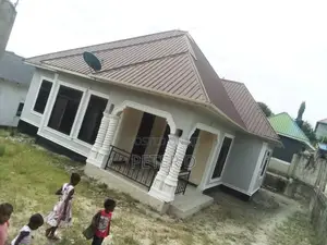 3bdrm House in Tabata for sale