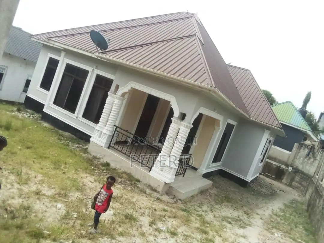 3bdrm House in Tabata for sale