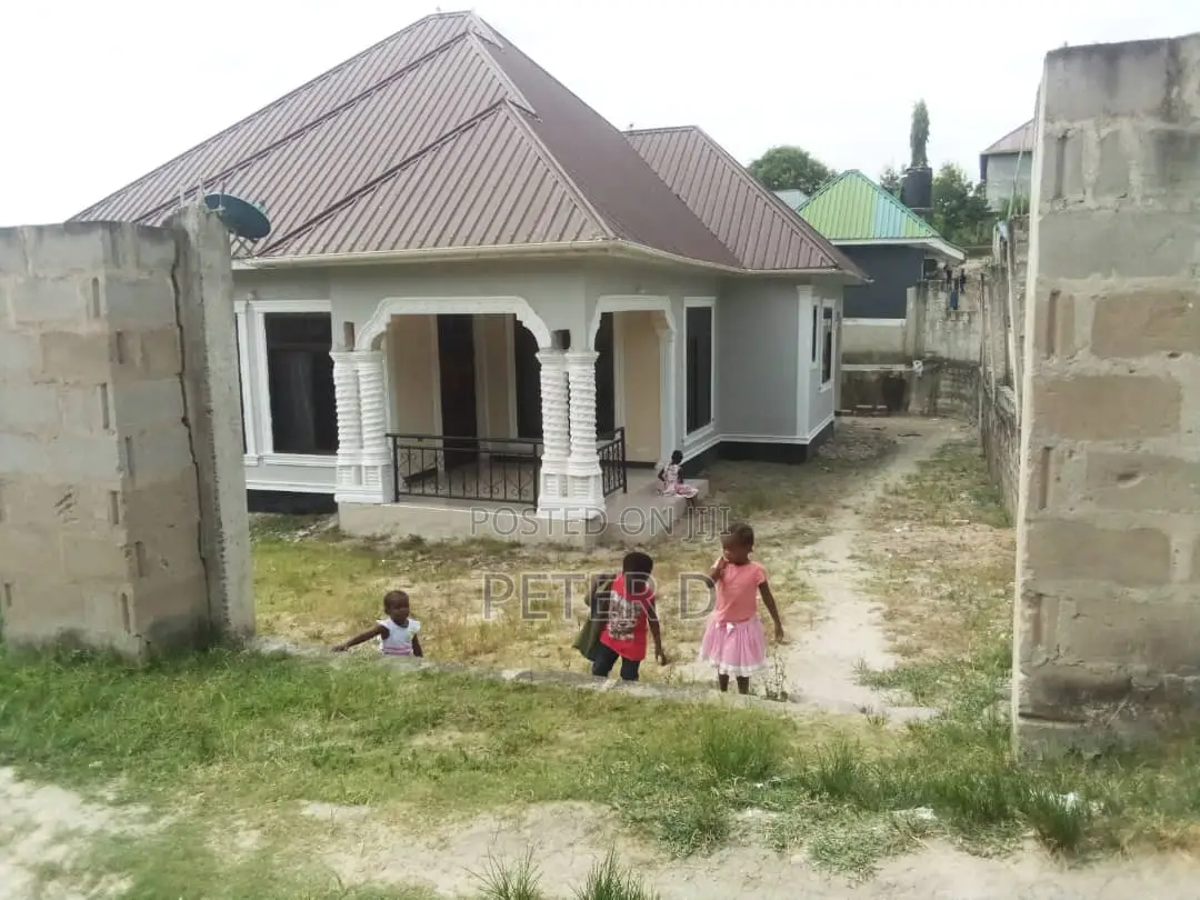 3bdrm House in Tabata for sale