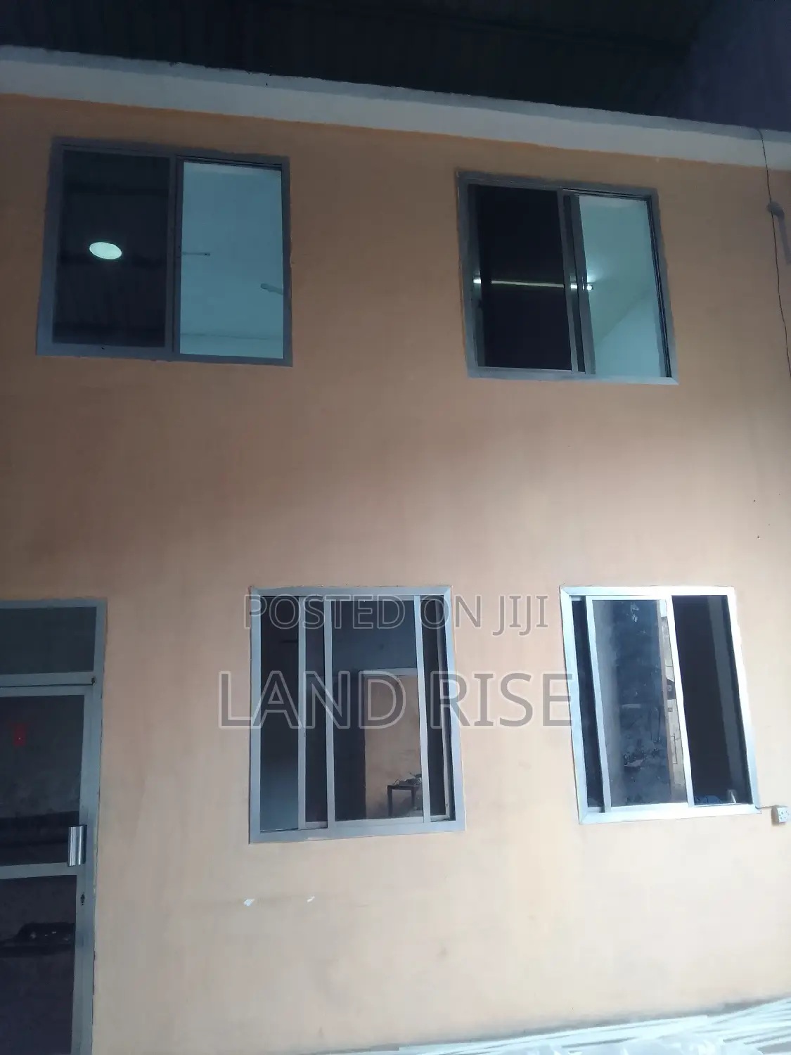 750 SQM Warehouse in Chang'ombe