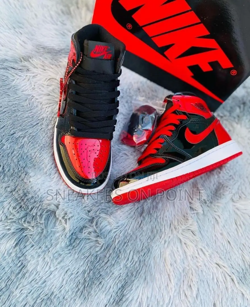 Nike Air Jordan 1