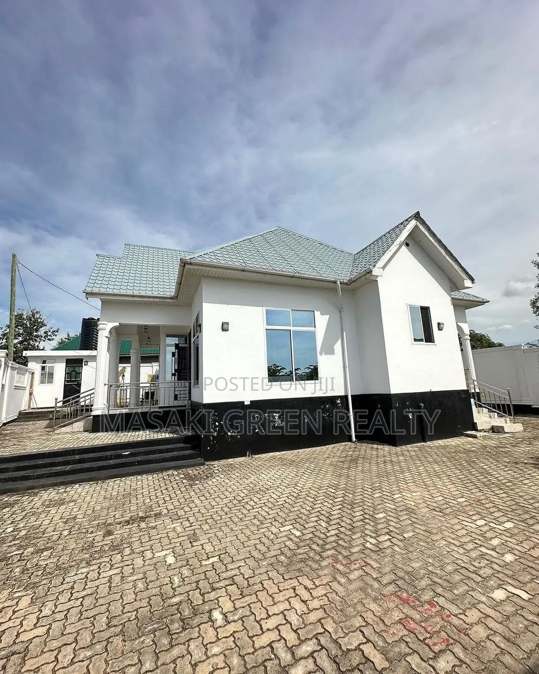 4bdrm House in Tegeta Wazo, Kinondoni for sale