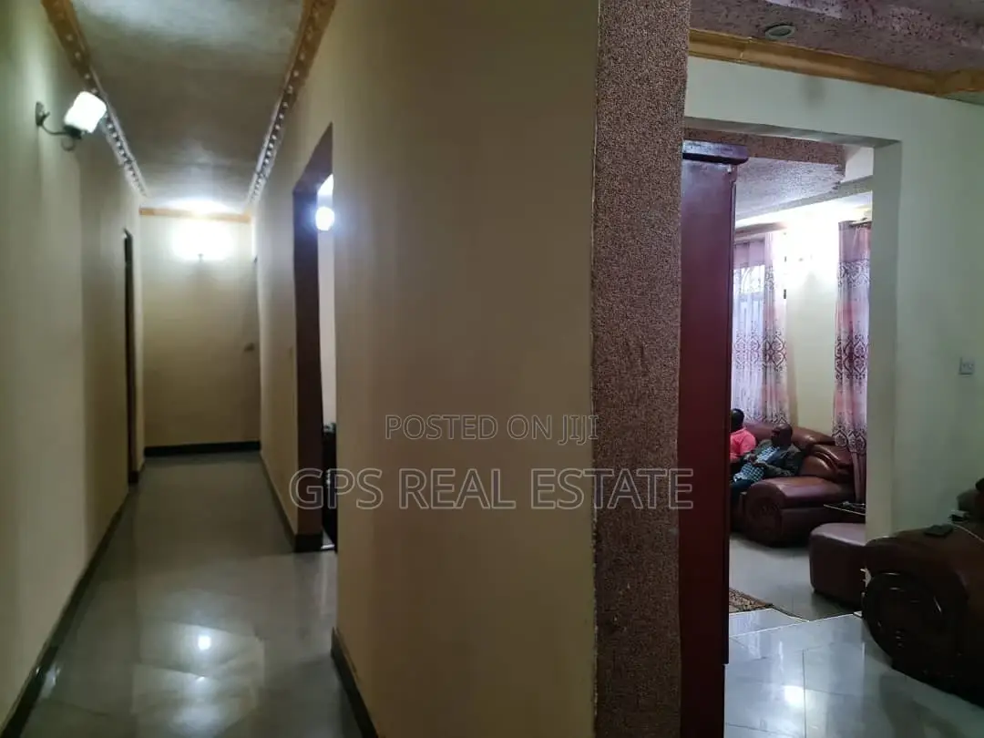 5bdrm House in Mbagala Mzambarauni, Temeke for sale