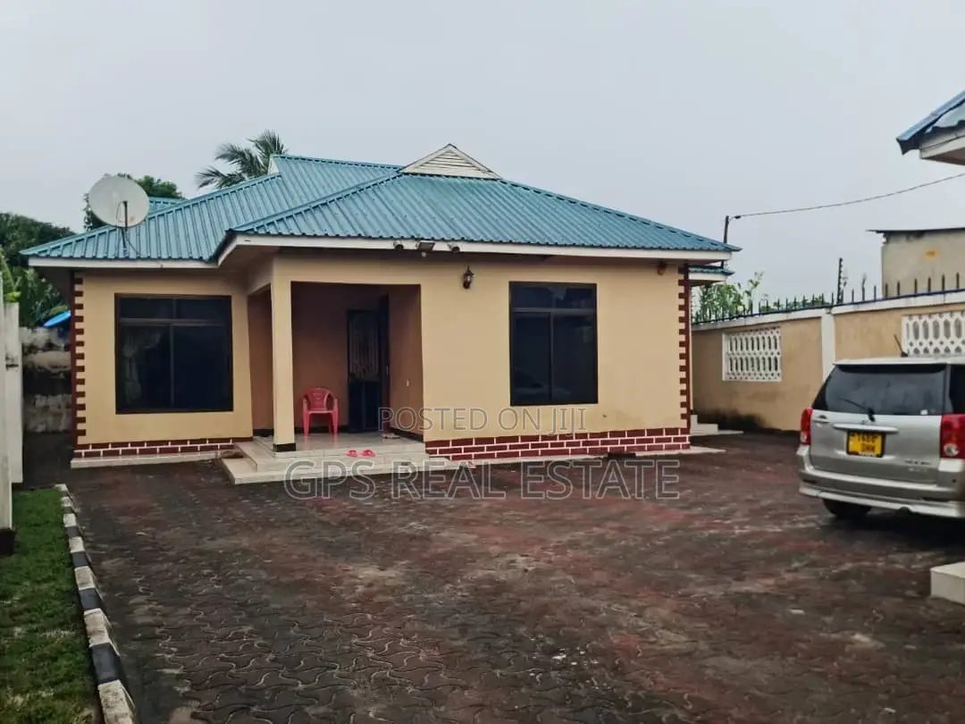 5bdrm House in Mbagala Mzambarauni, Temeke for sale
